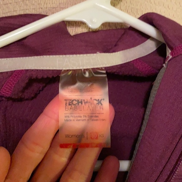 Eastern Mountain Sports Techwick base layer - Picture 6 of 9